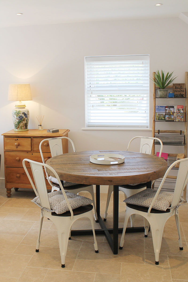 Holiday Let 8